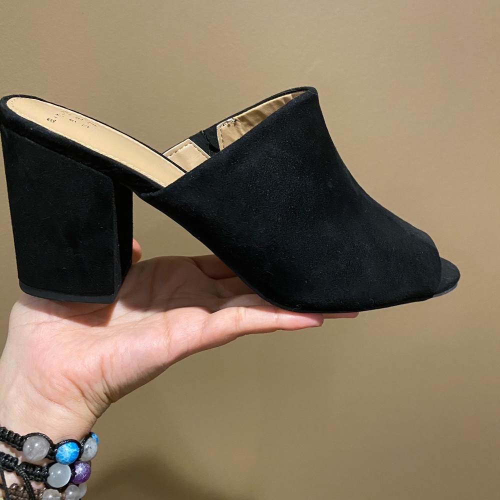 Andeawy Women’s Black Heels